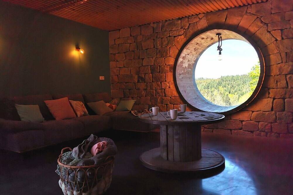 Gite Neuf 14 couchages top tendance en pleine nature en Haute Loire in Lapte, Haute-Loire