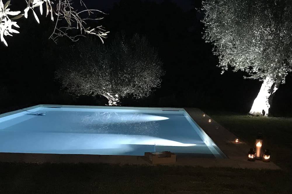 Apartment in a two-family house with exclusive park and pool The sea is 10' away in Tavullia, Pesaro-Urbino