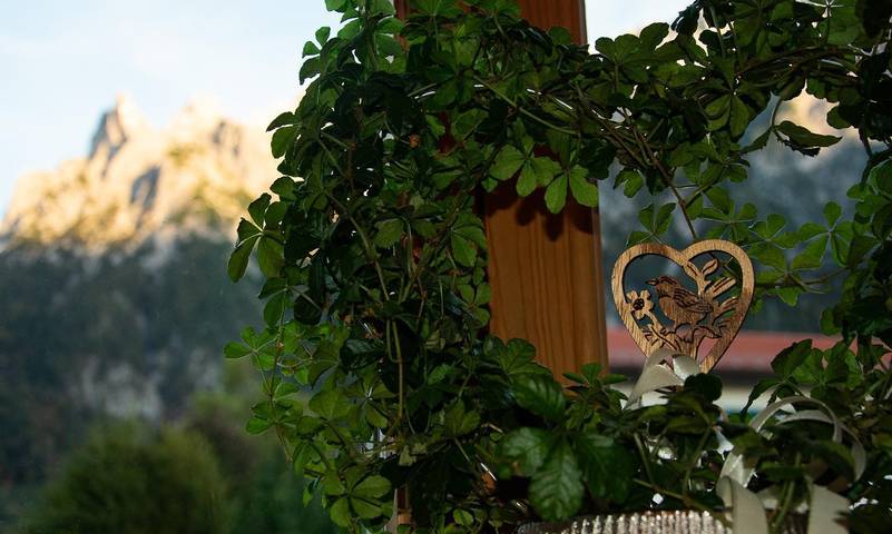 Ferienwohnung für 2 Personen, mit Balkon und Ausblick in Alpenwelt Karwendel