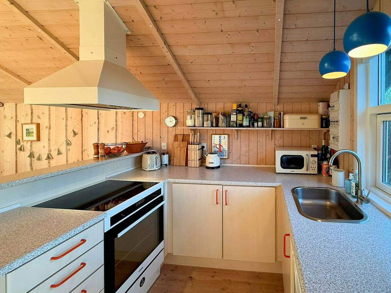 Houten huis met tuin op het zuiden aan het strand van Reersø in Gørlev, Kalundborg en omgeving