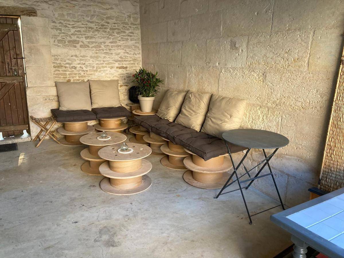 Appartement de vacances entier, Chambre améliorée dans petite maisonnette, Au moulin du bonheur in Le Bourdet, Région de Niort