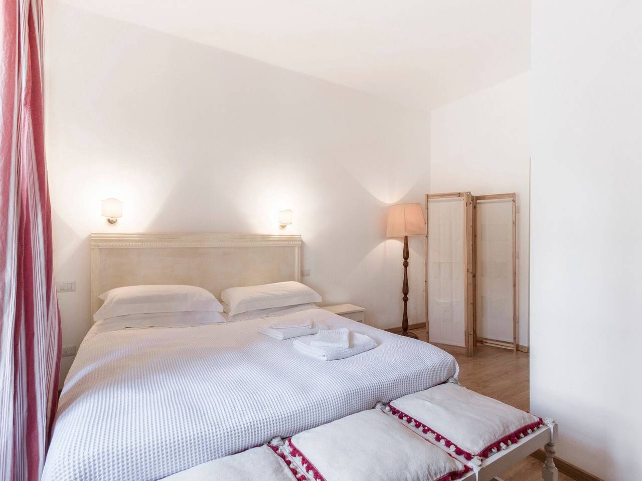 Ganze Wohnung, Ferienwohnung 'Tenuta Naiano Raffaello' mit Gemeinschaftsgarten, Wlan & Klimaanlage in Cavaion Veronese, Gardasee-Berge