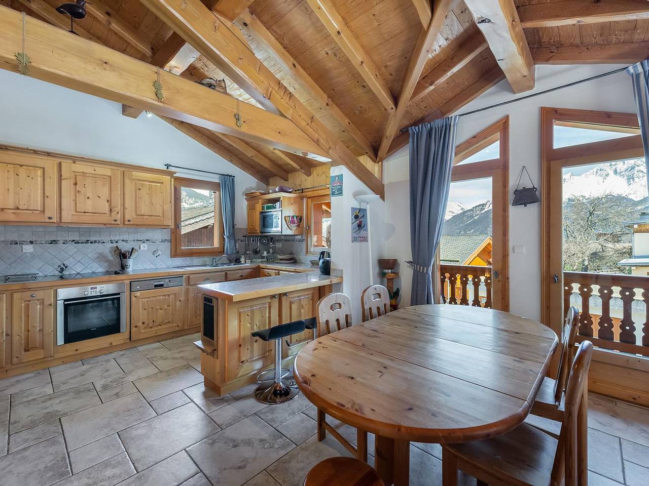 Chalet familial cosy pour 8 pers. près des pistes et commodités à Courchevel Le Praz in Courchevel 1300 (Le Praz), Saint-Bon-Tarentaise