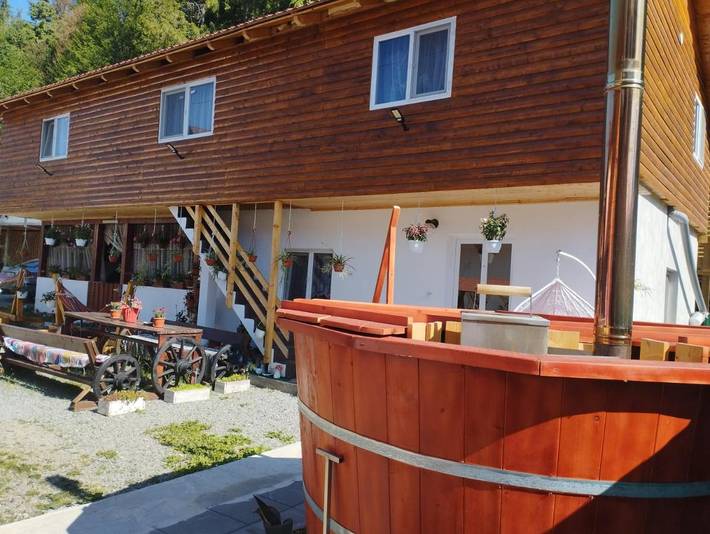 Agriturismo per 2 persone, con piscina e giardino nonché panorama, con animali domestici in Alba Iulia (Romania)