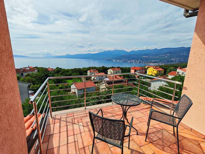 Ferienhaus für 10 Personen, mit Garten in Rijeka - 2