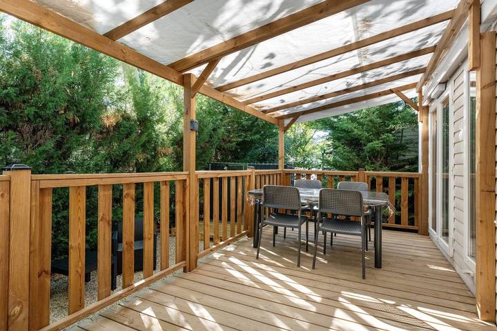Mobil-home "Lou Cigalou" – 6 persone, piscina condivisa, terrazza e aria condizionata in La Roque-d'Anthéron, Aix-en-Provence e dintorni