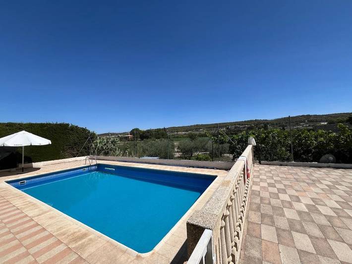 Appartement de vacances pour 12 personnes, avec Terrasse et Jardin ainsi que Piscine et Vue à Caravaca de la Cruz