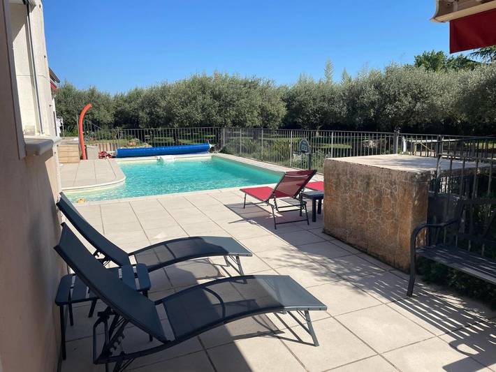 Gîte pour 2 personnes, avec piscine ainsi que jardin et vue à Bourdic - 3