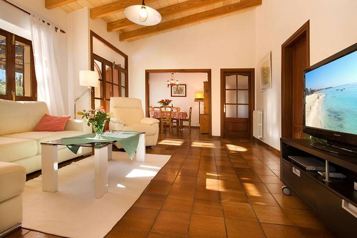 Villa "Llangana" mit Bergblick, privatem Pool und WLAN in Pollença, Mallorca Norden