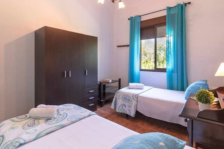 Villa Lucrecia Holiday Home in Lantejuela, Seville Countryside in Lantejuela, Sevilla Provinz