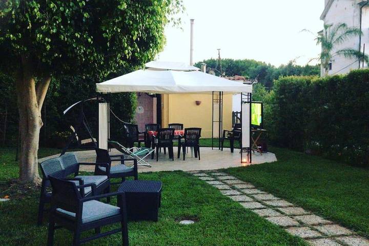 B&b per 5 persone, con giardino e balcone a Pizzo