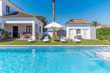 Chalet para 8 Personas en Marchena, Provincia de Sevilla, Foto 1