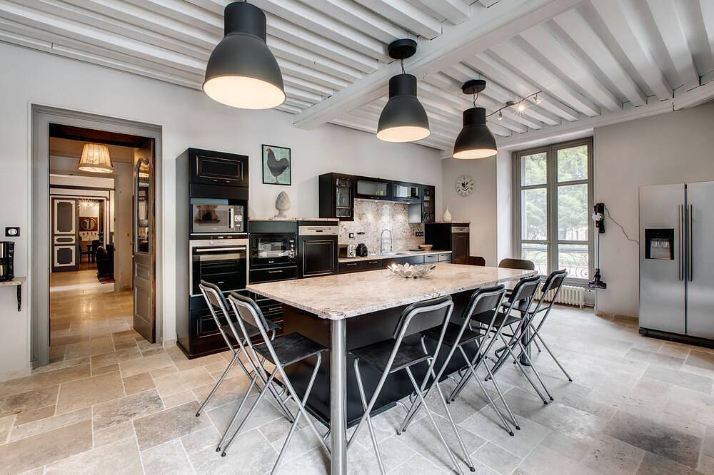 Château De Montsymond. 10 chambres double. Promotion -20% du 7 au 14 août 2026 in Romenay, Région de Mâcon