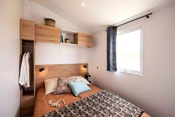 Camping pour 8 Personnes dans Sanguinet, Côte d’Argent, Photo 1