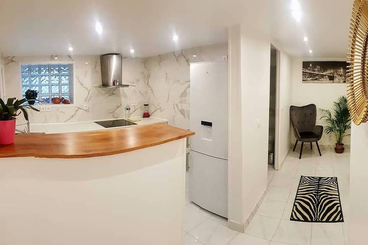 Location de vacances pour 2 personnes, avec jardin à Aulnay-sous-Bois