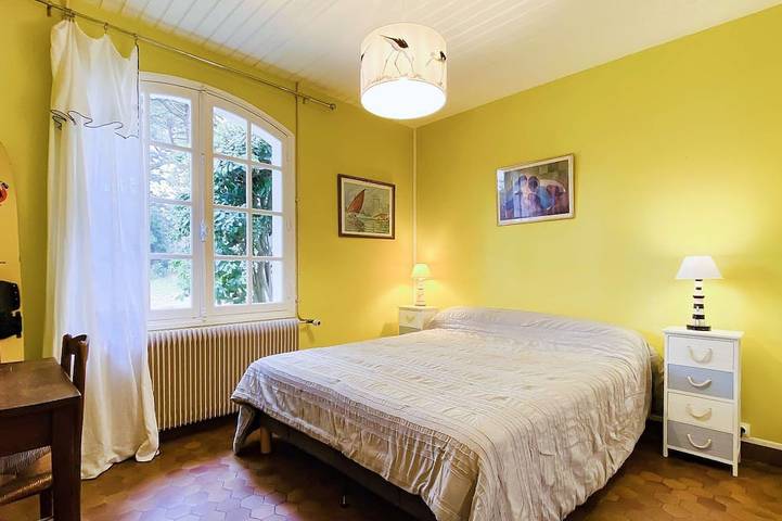 Single storey family villa close to the beach in La Couarde-sur-Mer, Ile de Re