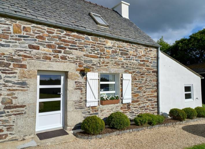 Chambre d’hôte pour 2 personnes, avec jardin à Le Cloître-Saint-Thégonnec