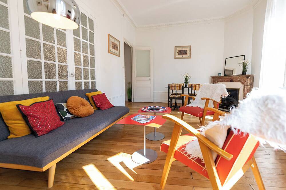 Appartement entier, La Bohème – Appartement chaleureux et décoré avec goût, à Saint-Étienne in Saint-Étienne, Loire