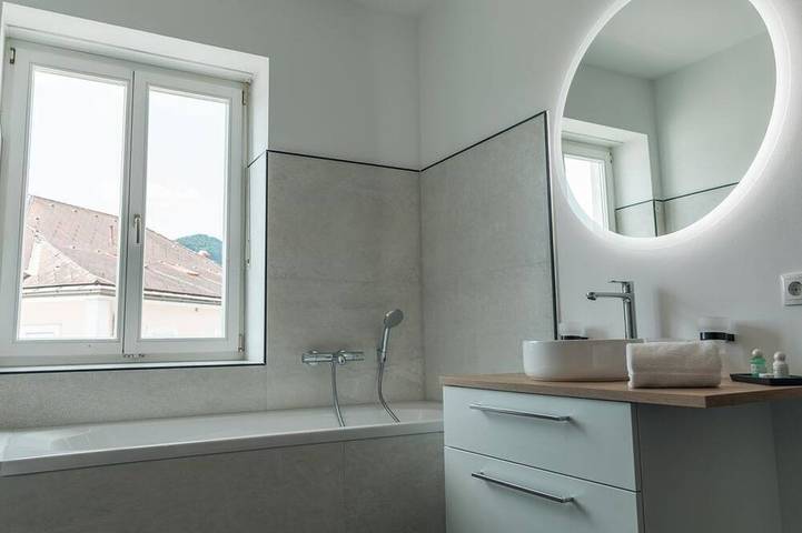 Deluxe Suite für 2 Personen - Kunsthotel Kirchenwirt Stubenberg in Gemeinde Stubenberg, Steirerland