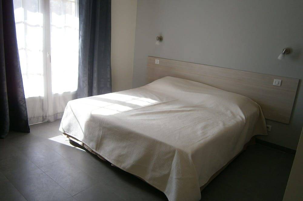 Appartamento intero, Stunning nuovo affitto, 3 camere da letto, 400 m spiaggia e dai negozi, tranquillo. in Grosseto-Prugna, Ajaccio e dintorni