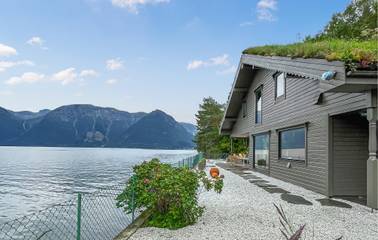 Ferienhaus für 10 Personen, mit Sauna und Whirlpool sowie Pool und Terrasse, kinderfreundlich in Norwegen