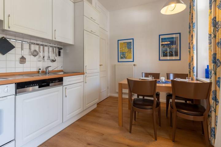 Appartement de vacances entier, Villa Eden Binz Typ 2 / Apartment 3 in Ostseebad Binz, Binz
