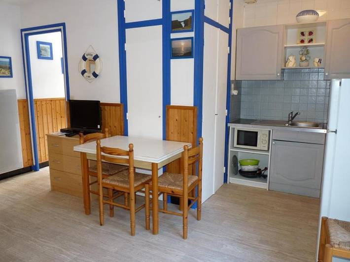 Gîte pour 4 personnes, avec jardin ainsi que piscine et bassin pour enfant dans Plage de la Palmyre - 4