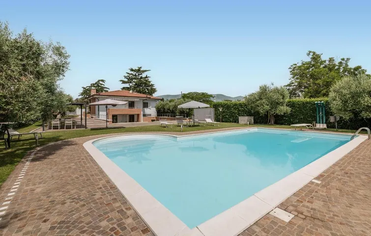 Casa de vacaciones para 10 personas, con piscina y jardín - 1