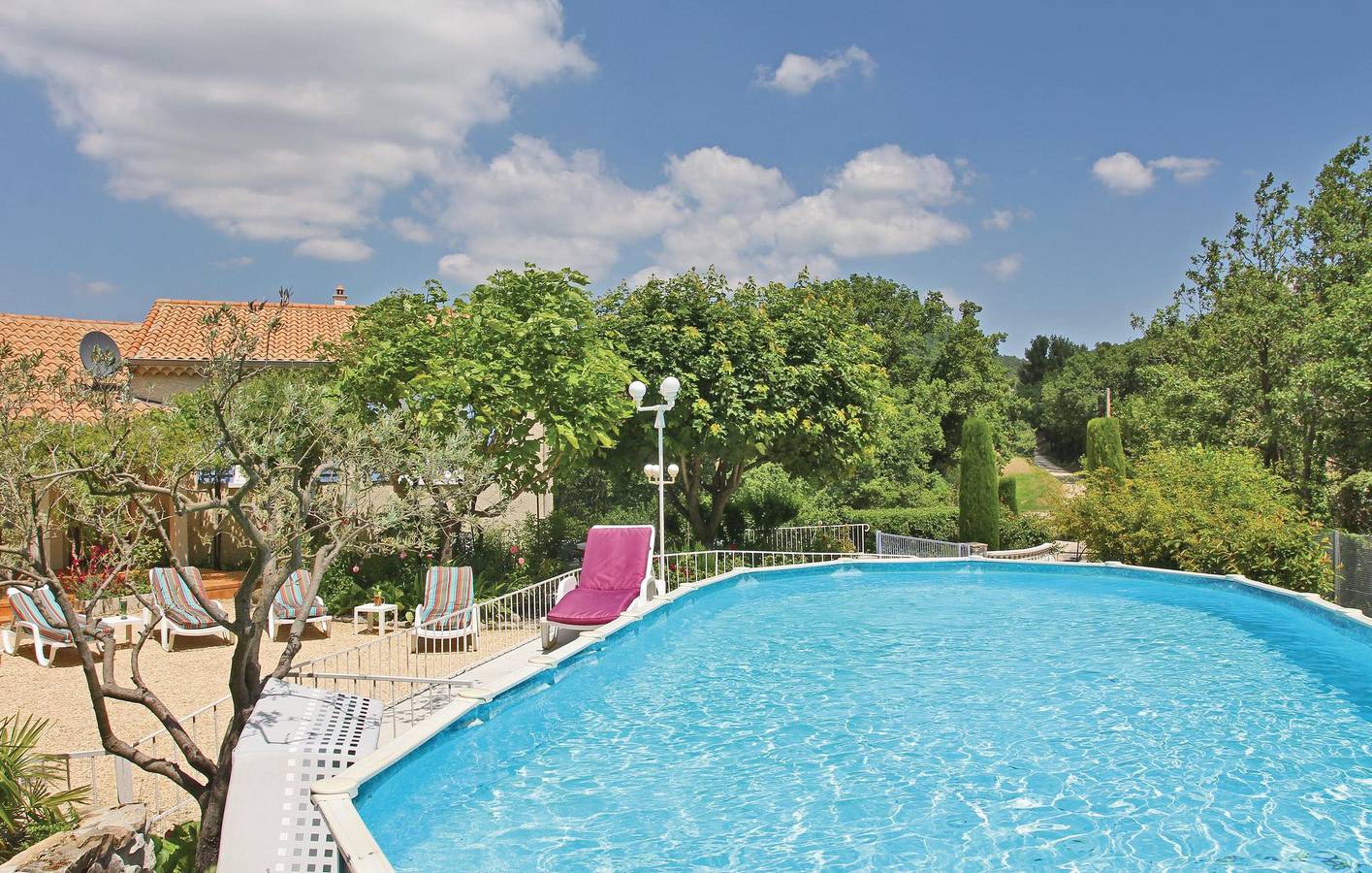 Manas 1km: 140qm Wohnung mit Parkplatz, Pool und Garten in Puy-Saint-Martin, Die und Umgebung