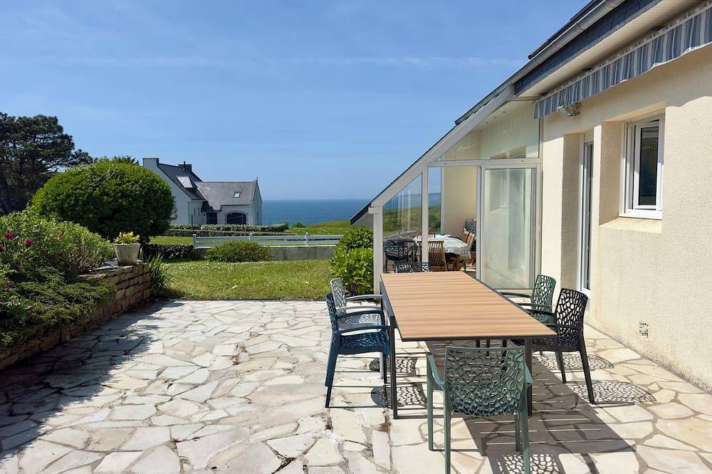 Villa familiar frente al mar con vistas al mar in Moëlan-sur-Mer, Region de Quimper
