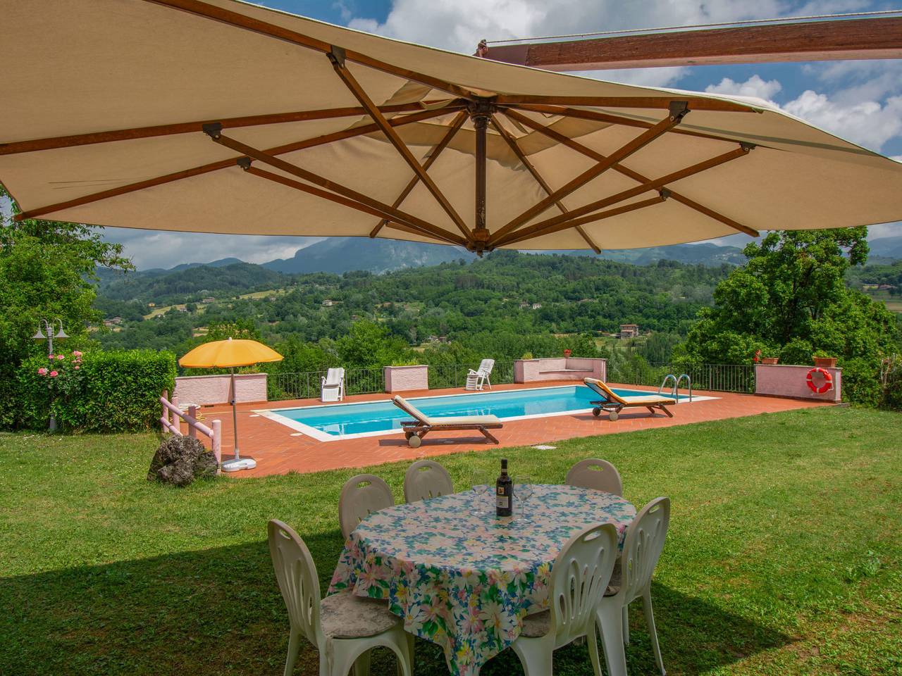 Casa dei Ciliegi in Camporgiano, Garfagnana