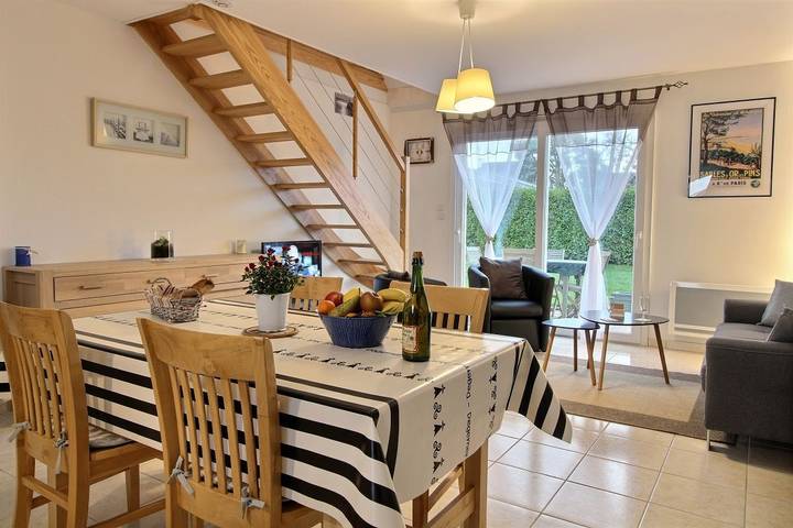 Gîte pour 5 personnes, avec Terrasse ainsi que Jardin et Vue