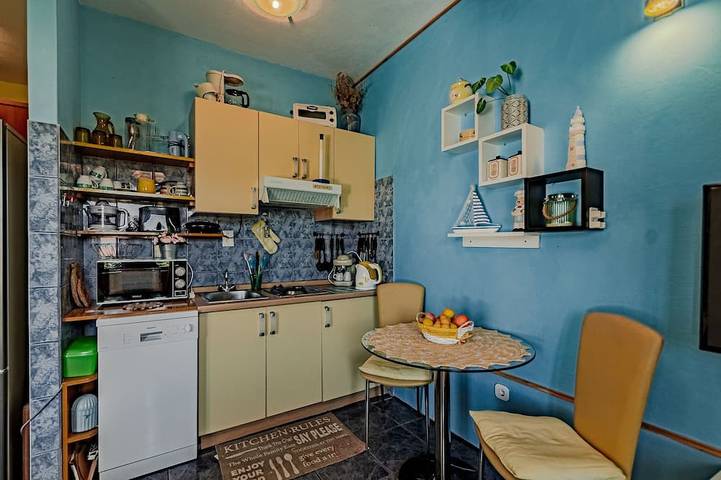Ganze Wohnung, 1-Zimmer-Ferienwohnung mit Terrasse und Meerblick Kneza, Korcula in Račišće (Dalmatien), Korcula