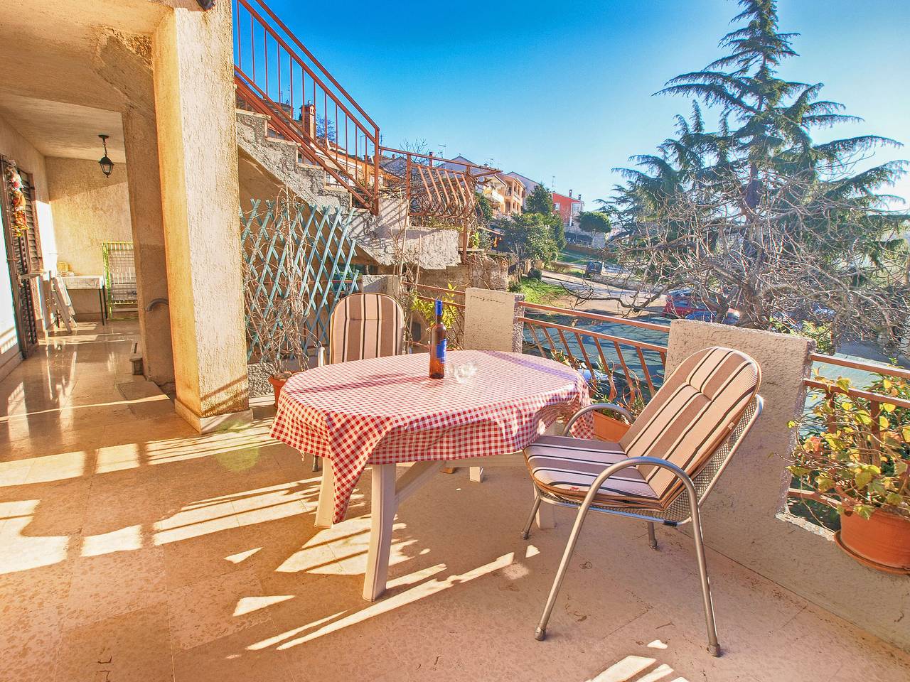 Ganze Wohnung, Ferienwohnung für 4 Personen mit Terrasse in Vrsar, Općina Vrsar