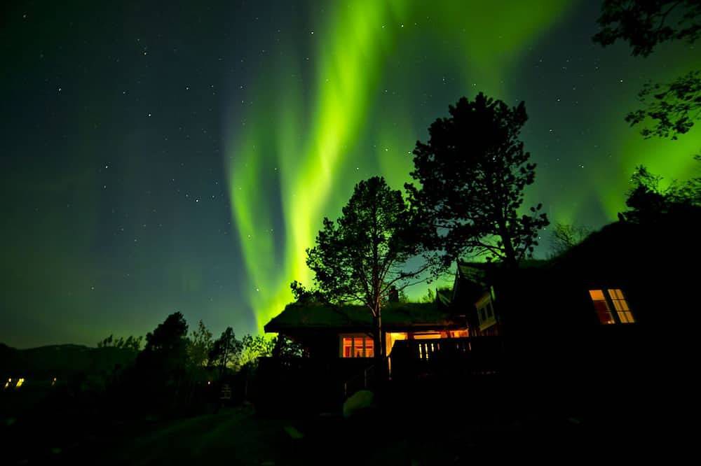 Hermosa y acogedora cabaña con sauna y la maravillosa vista en el idílico Malangen in Balsfjord