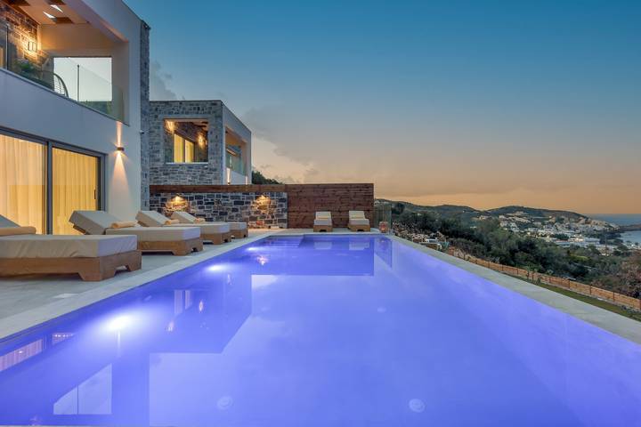 Ferienhaus für 6 Personen, mit Whirlpool und Garten sowie Pool in Bali (Kreta) - 2