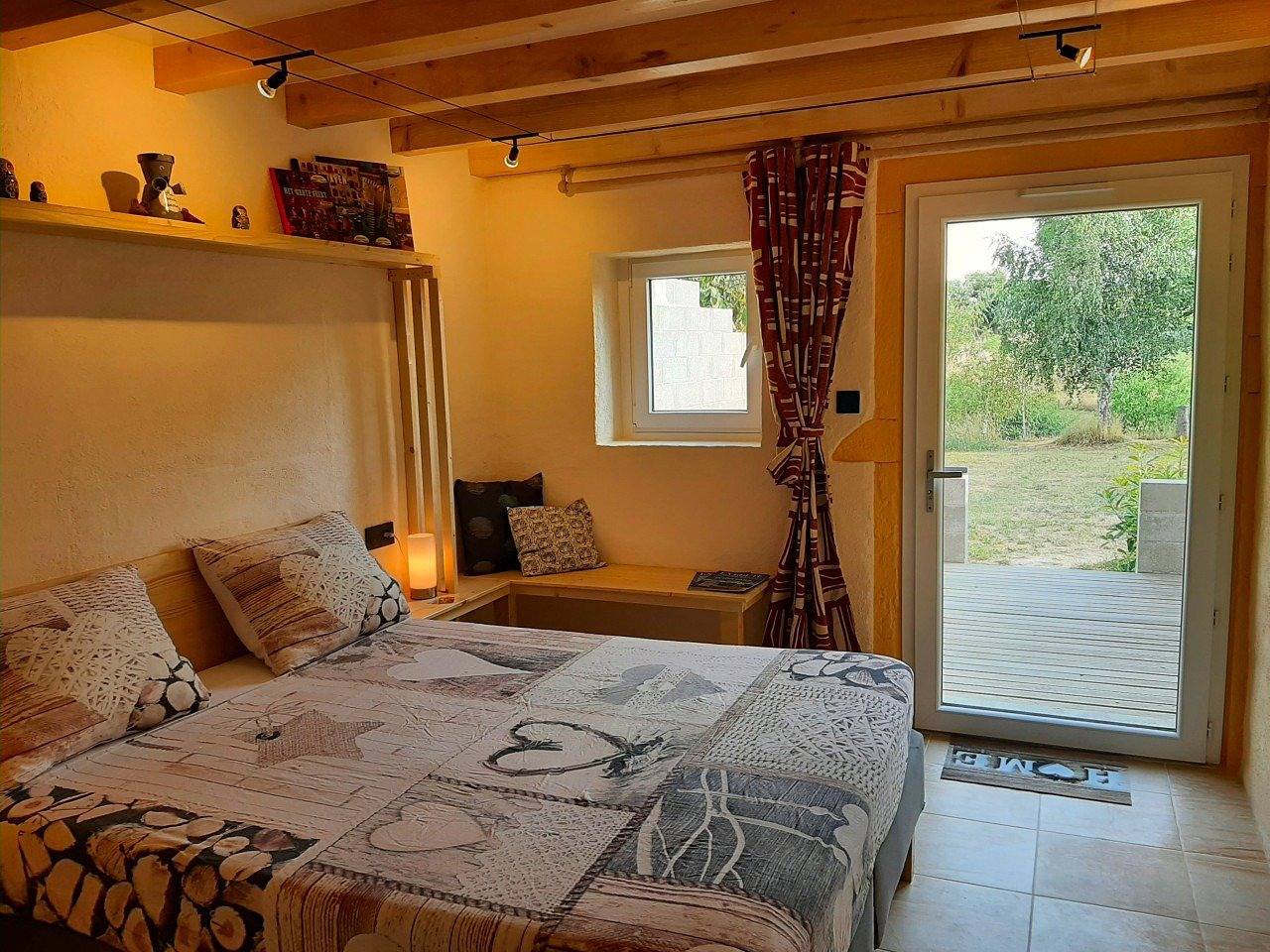 Chambres d'hôtes Estefana - Petite Souris in Chambilly, Région de Charolles