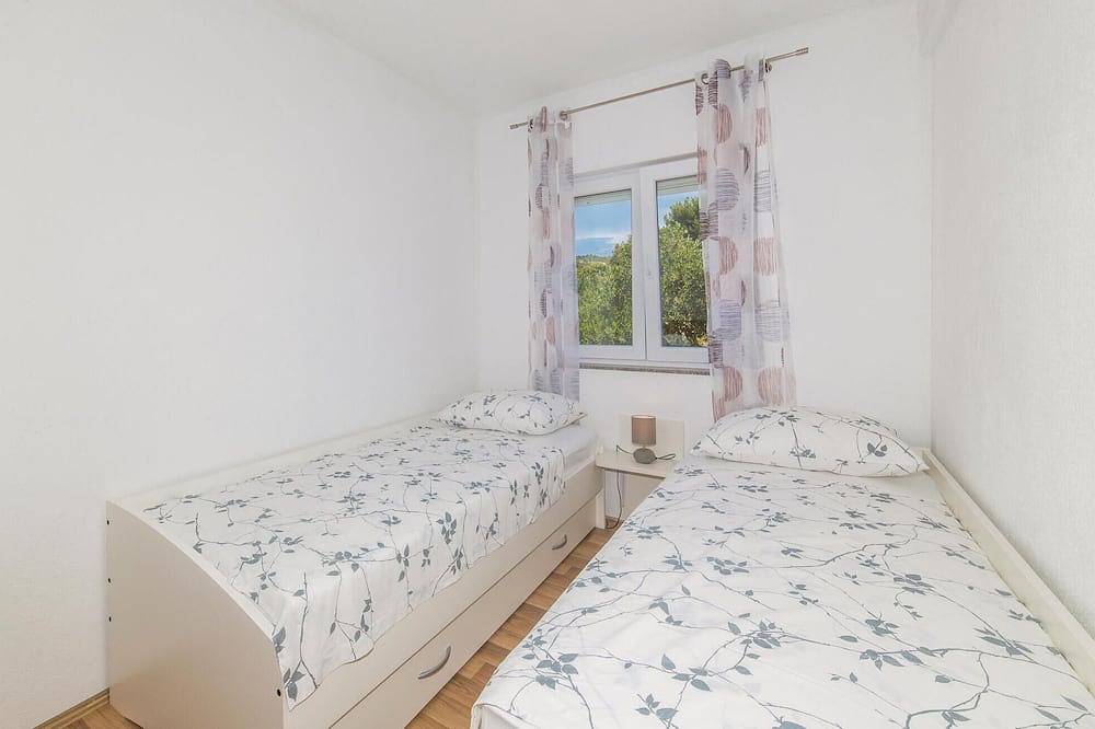 Geheel appartement, Gezellig appartement in Sevid met. in Sevid, Split-Dalmatië