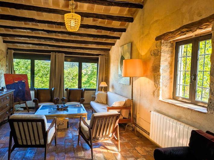 Casa rural para 10 personas, con Balcón y Terraza además de Jardín y Vistas al lago en Xert