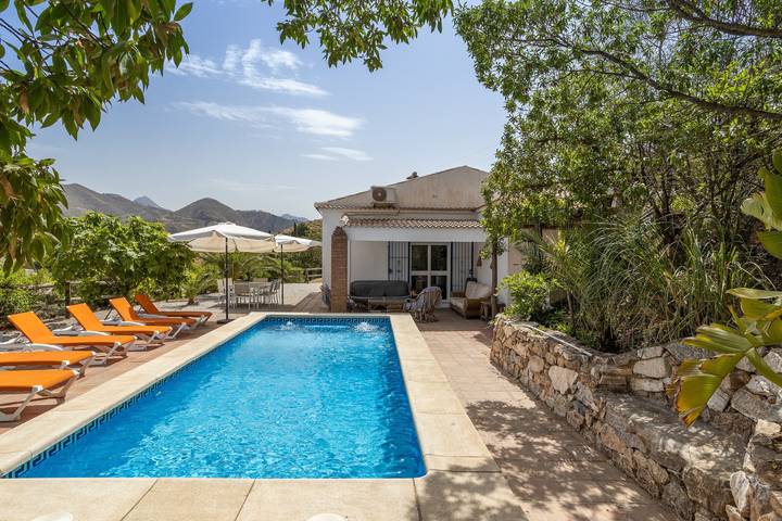 Villa for 11 personer, med have, husdyr tilladt i Cómpeta