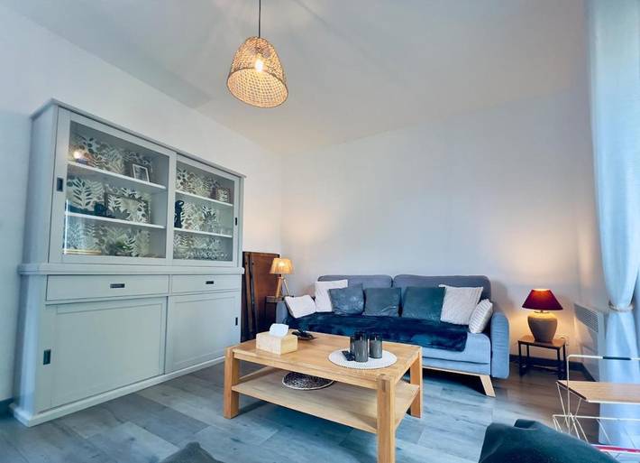 Location de vacances pour 5 personnes, avec vue ainsi que vue sur le lac et jardin, animaux acceptés à Baudreix - 2