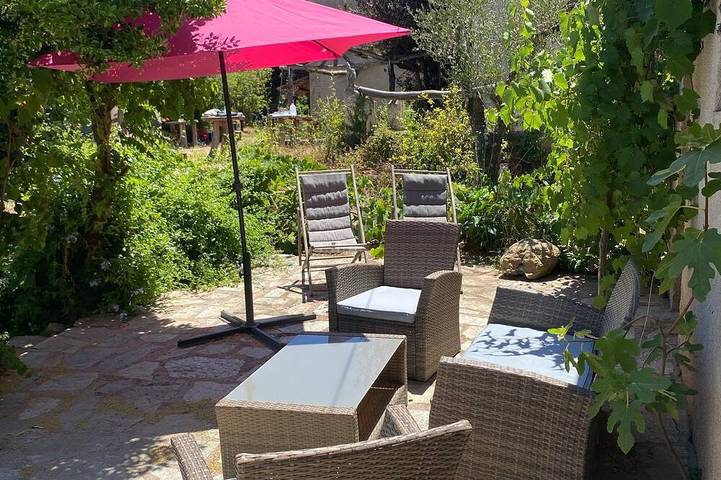 Gîte pour 2 personnes, avec piscine à Pietracorbara