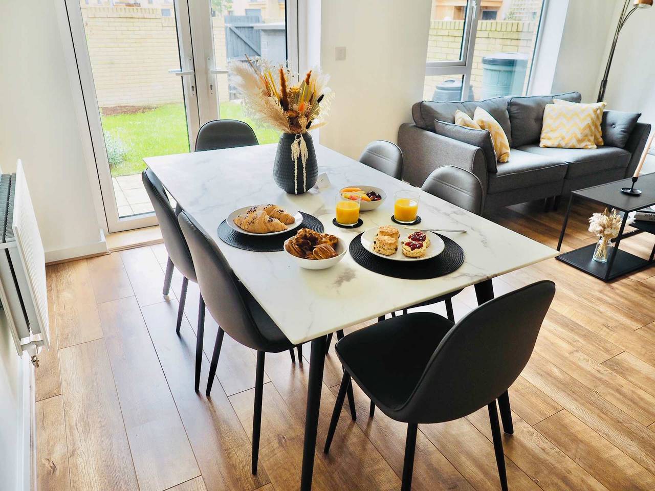 Modern Home in Taunton with Sunny Garden in Taunton, Somerset
