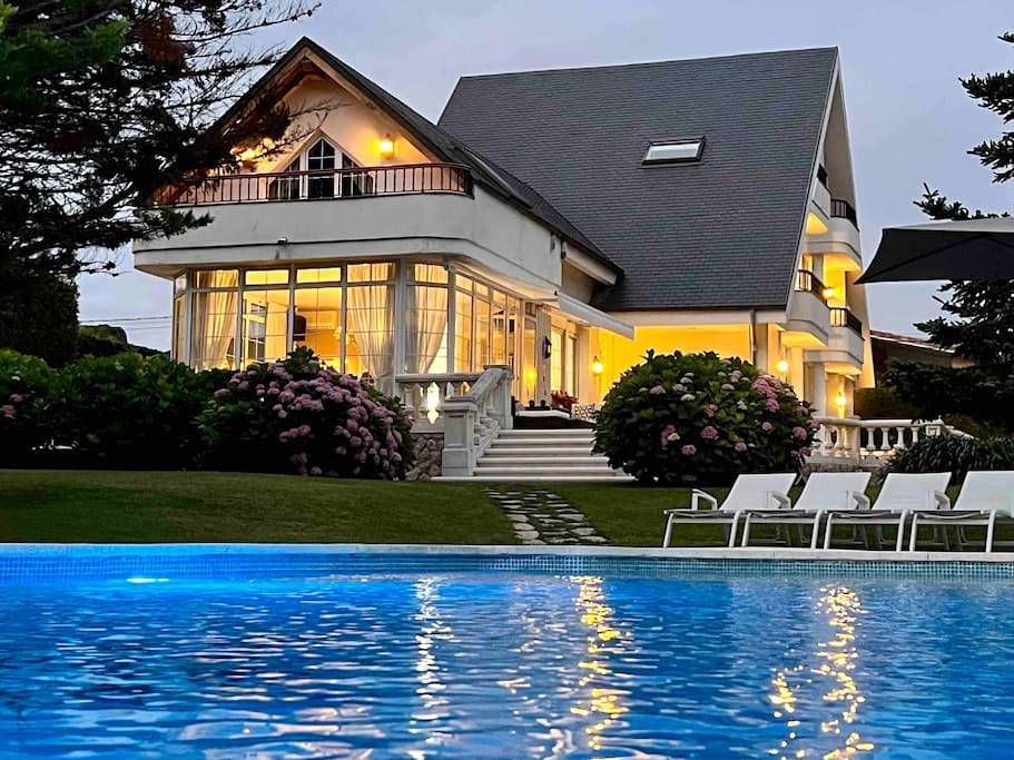 Autentico lujo, Villa Stylish Host Cantabria. in Camargo, Costa de Cantabria