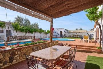 Casa Rural para 18 Personas en Lucena, Sierras Subbéticas, Foto 2