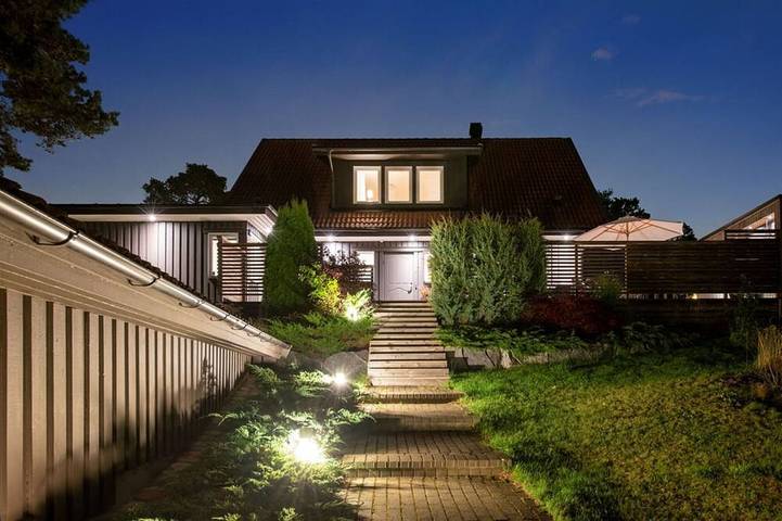 Ferienhaus für 8 Personen, mit Terrasse und Garten sowie Sauna