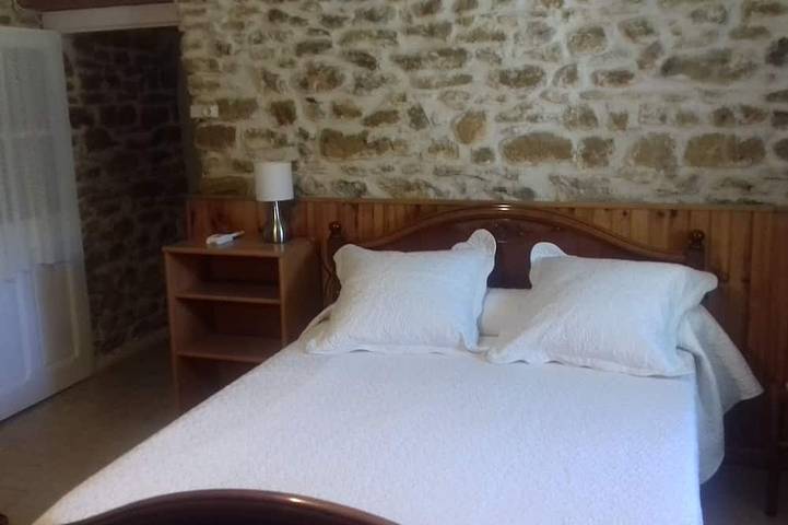 Gîte pour 6 personnes à Allègre-les-Fumades - 2