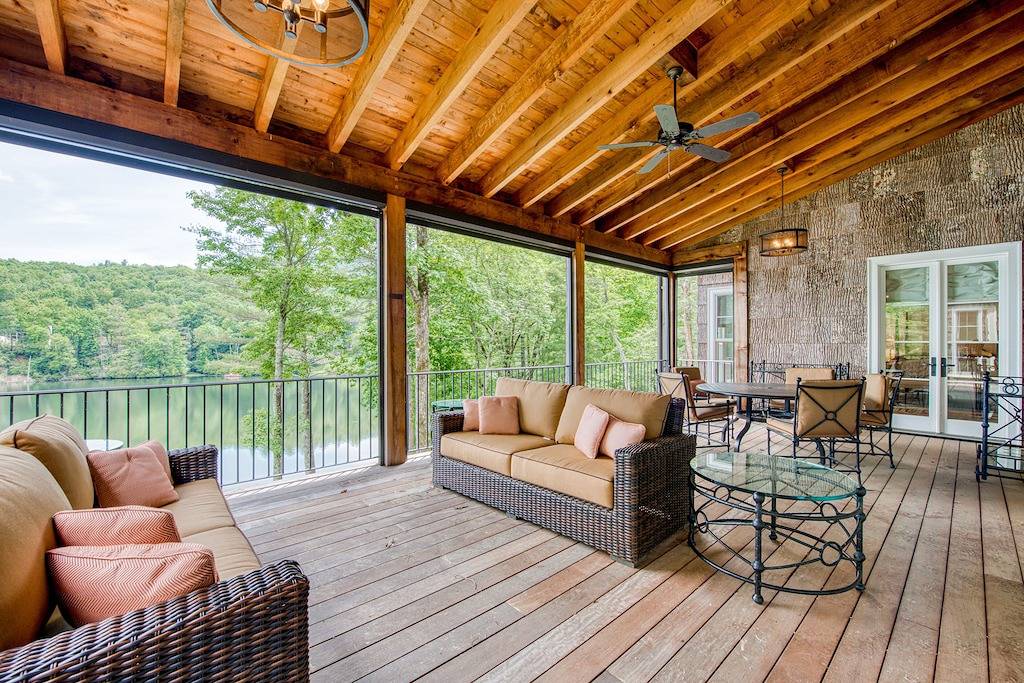 Luxe lakefront home with dock, kayak, canoe, home gym & great outdoor spaces in Lake Toxaway