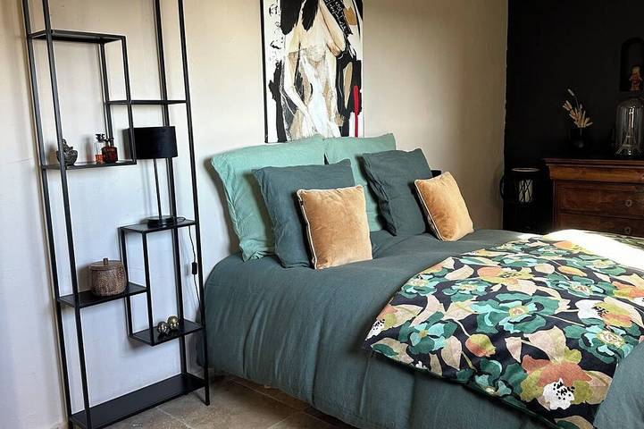 Rent house with garden two minutes walk from the village in Cabris, Mittelmeerküste (Frankreich)