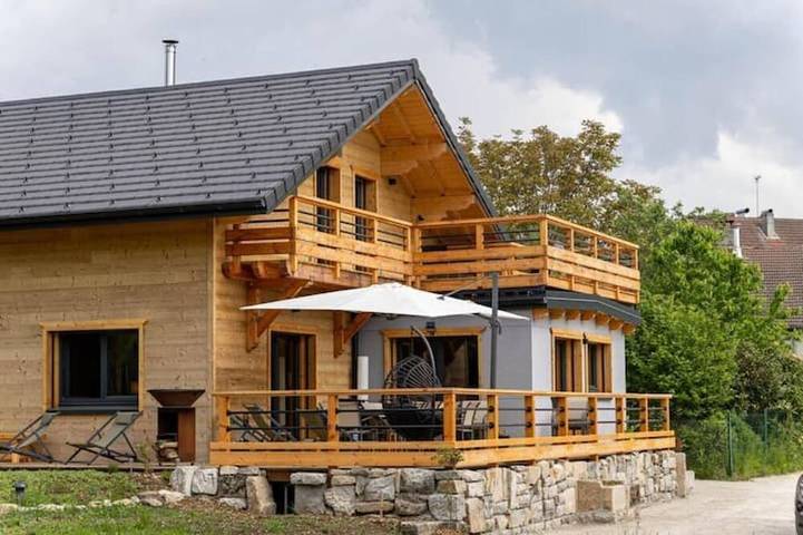 Chalet pour 12 personnes, avec jardin et balcon